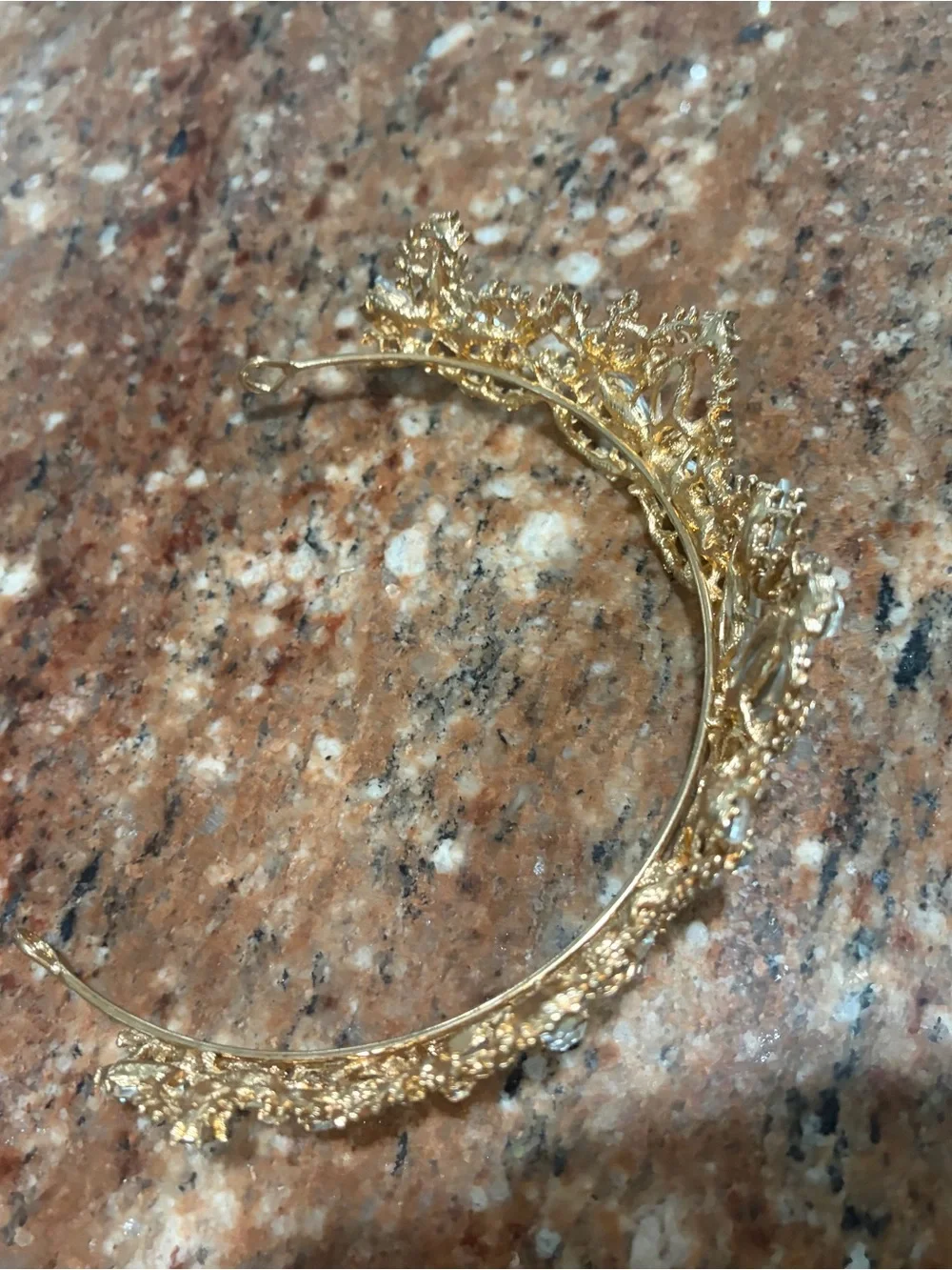 N/A elegant gold